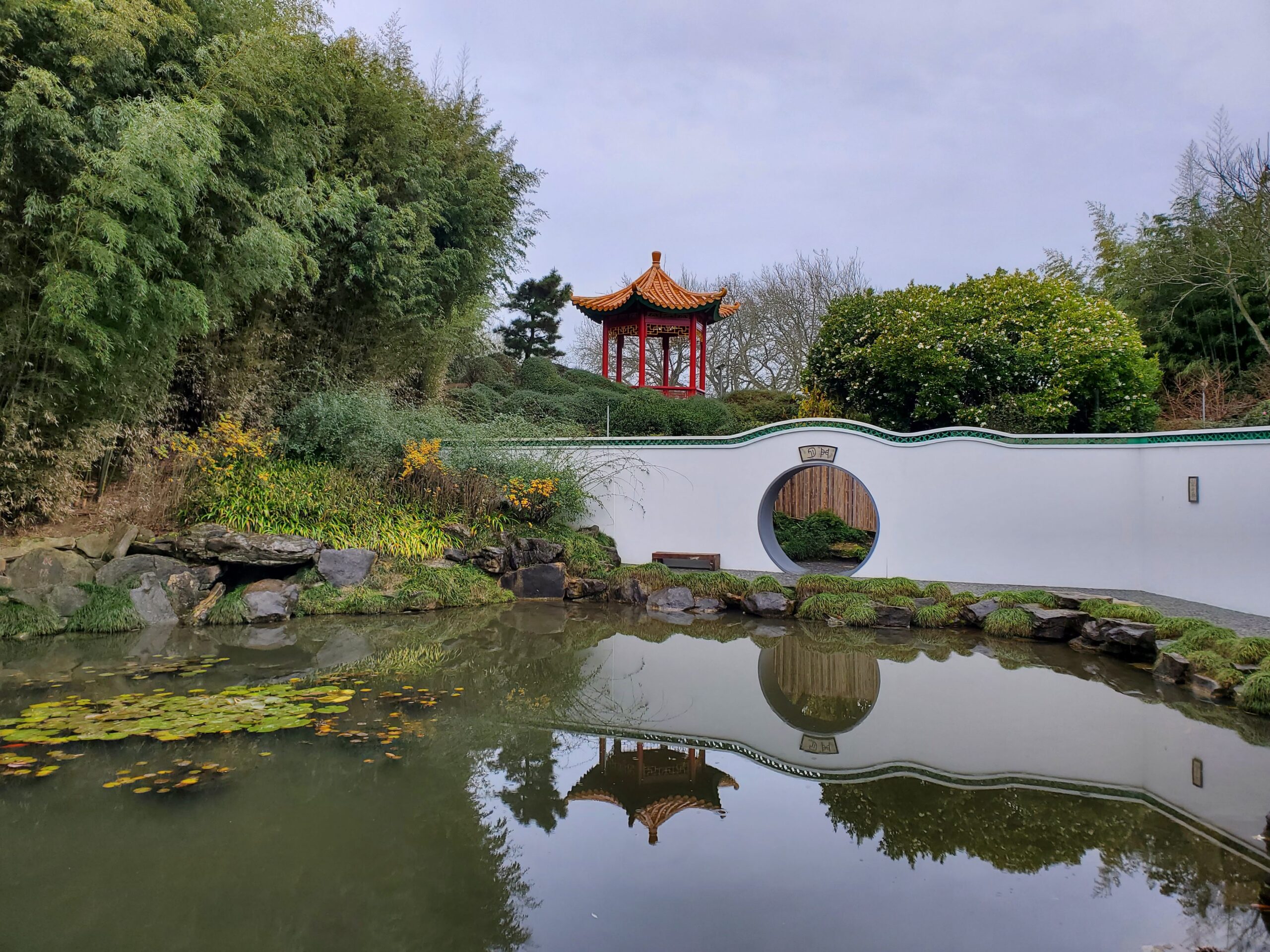 20220705_132854 Chinese Scholars' Garden toward entrance